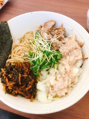 「汁なし煮干しキング」@宮二郎の写真