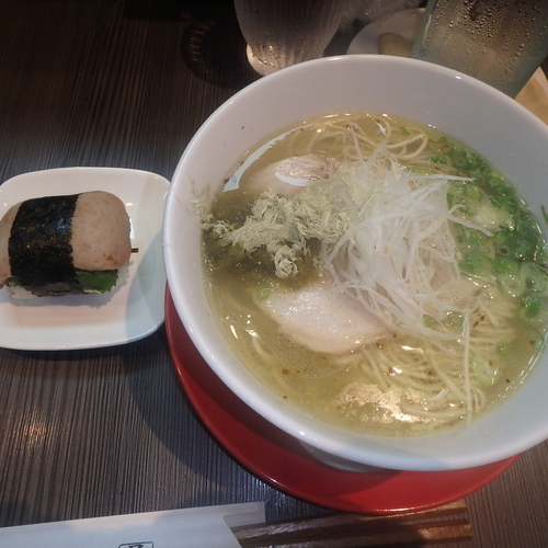「塩らーめん(720円)、スパムむすび(200円)」@柳麺 呉田-goden-の写真
