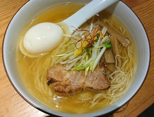 「味玉和塩らぁ麺」@麺や ひだまりの写真