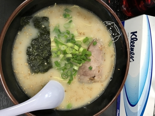 「豚骨ラーメン半チャーハンセット」@博多ラーメン 長浜や 東十条店の写真