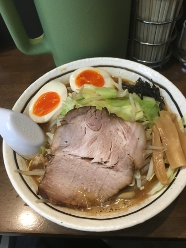 「スルガデラックス（並、800¥）」@メンや するがの写真