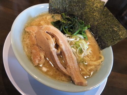 「家系正油ラーメン」@横浜家系ラーメン 極家の写真
