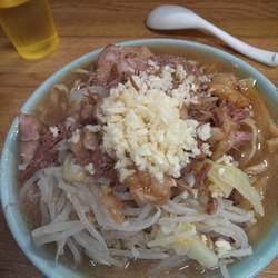 らーめん豚まし(麺少なめ)