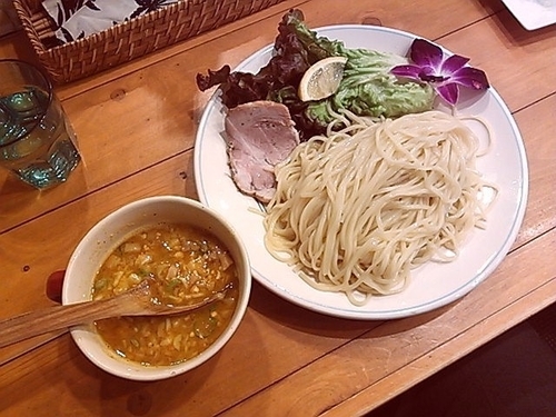 「スープカレーつけそば＋スパムむすび」@麺屋 Hulu-luの写真