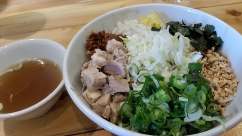 「天地まぜそば」@活龍まぜそば専門 天地の写真