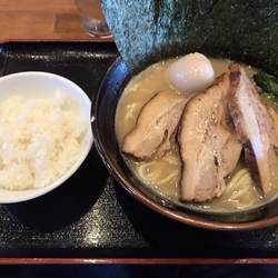 わだい家ラーメン 並 家系醤油