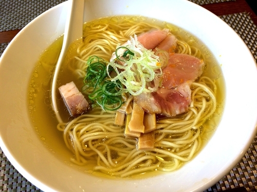 「旨み鶏だし塩（800円）」@生粋 花のれんの写真