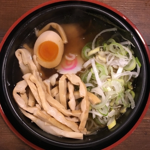 「塩 (750円) メンマ(100円) ネギ(無料)」@拉麺 閏の写真