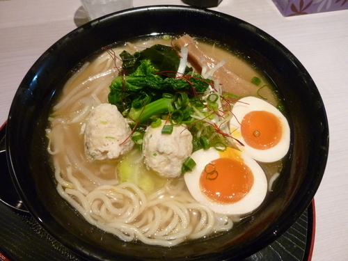 「【限定】新わかめと菜花の塩らーめん+味玉」@仙臺らーめん 味噌 三礎の写真