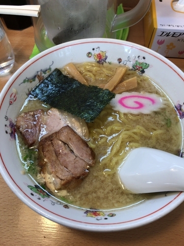 「らーめんとんこつ」@林屋の写真