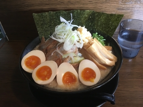 「特製らぁ麺＋煮玉子（CP券）」@拉麺雷多の写真