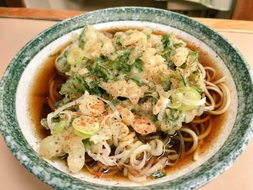 「春菊天そば」@立喰そば かしやまの写真