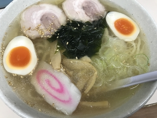 「塩らーめん630円+たまご100円」@青竹打ちRA-MEN くりはらの写真
