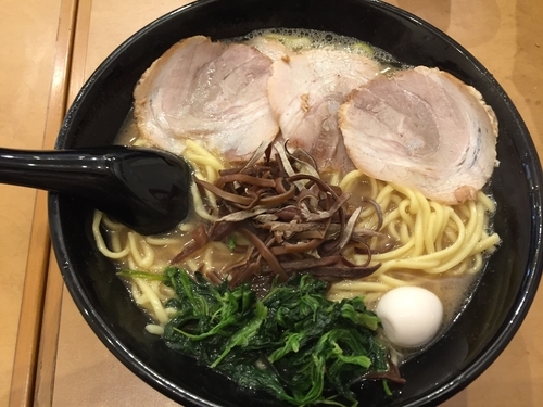 「焼豚醤油800円（クーポンサービス¥600）特盛¥100」@元祖 超豚骨家の写真