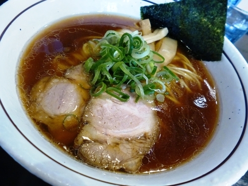 「中華そば（並盛り）」@中華そば しながわの写真