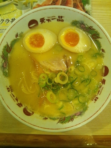 「屋台の味（味玉トッピング）」@天下一品 名古屋栄店の写真