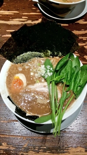 「濃厚魚介豚骨ラーメン」@どでかっちゃん 木更津店の写真