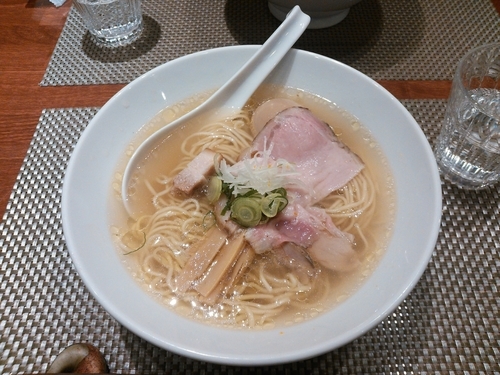 「塩味玉」@生粋 花のれんの写真