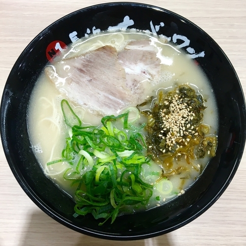 「辛子高菜らーめん (750円)」@長浜ナンバーワン 松山店の写真