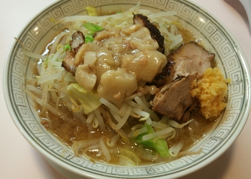 「ラーメン　ニンニクアブラ　690円」@成蹊前ラーメン 吉祥寺の写真