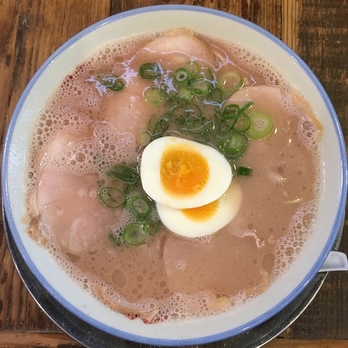 「チャーシューメン 並 (830円)」@久留米とんこつラーメン松山分校の写真