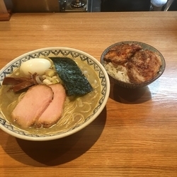 煮干しらーめん並