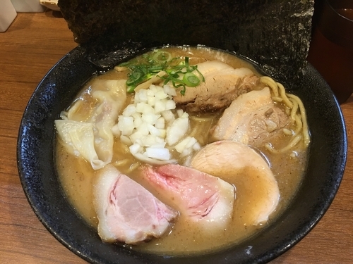 「特製醤油ラーメン大盛」@麺バカ息子の写真