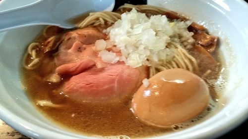 「にぼしらーめん」@濃麺 海月の写真