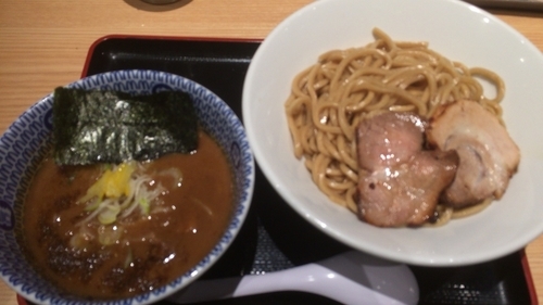 「濃厚つけ麺 並（880円）」@松戸富田麺業 千葉駅構内店の写真