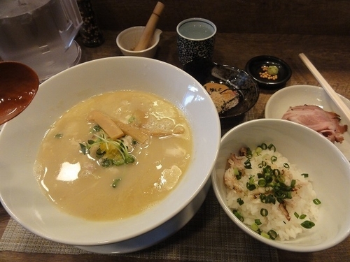 「塩（濃）820円　ミニ鯛茶漬け340円」@狐狸丸の写真