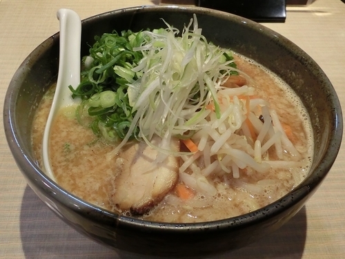 「唐神味噌らぁめん大盛+九条ネギ」@麺や鐙壱番の写真