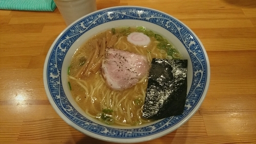 「中華そば_730円」@中華そば 青葉 新宿店の写真