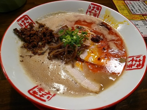 「本赤味：バリかた　＋辛子高菜：無料　＋替玉：粉落とし」@きまぐれ八兵衛 安曇野本店の写真