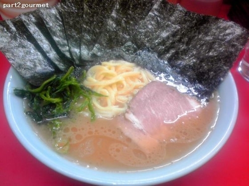 「ラーメン中盛+のり増し (930円)」@横浜家系ラーメン 末広家の写真