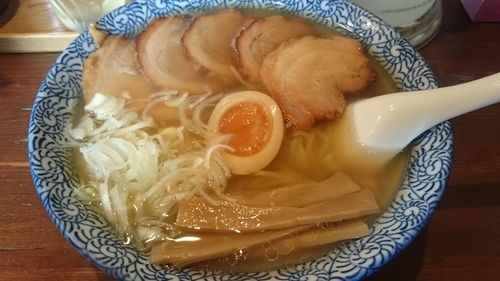 「和風しょうゆらーめん(チャーシュートッピング)」@らーめん ゆいやの写真