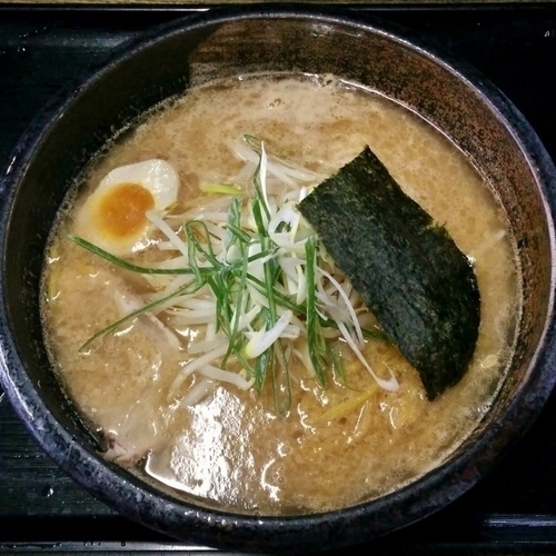「とんこつ醤油」@満足ヌードル ラーメンハウス 北郷本店の写真