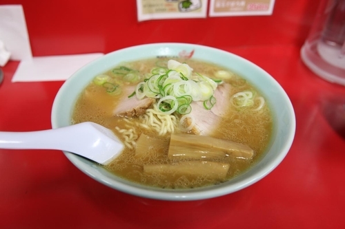 「醤油ラーメン（大盛り）　830円」@梅光軒 旭川本店の写真