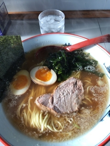 「ラーメン+サービス煮卵」@ラーメンショップ 122号騎西店の写真
