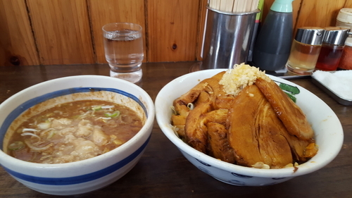 「つけ雷+豚増し+ニンニク+脂増し」@雷 北松戸本店の写真