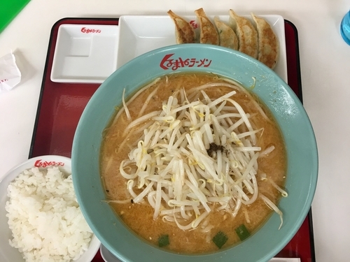 「味噌ラーメン¥630+餃子5個¥170+サービス小ライス」@くるまやラーメン 保谷新町店の写真