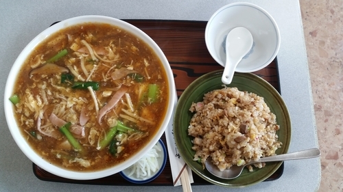 「スーラータンメン大盛　半チャーハン」@あんかけ屋の写真