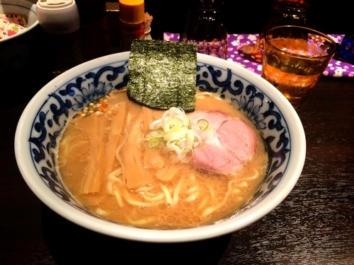 「濃厚らーめん」@九段 斑鳩 市ヶ谷本店の写真