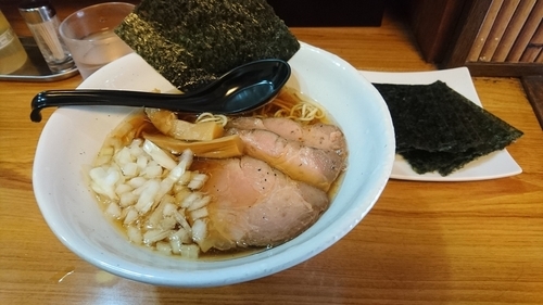 「【限定】背黒白口利尻羅臼清湯+チャーシュー+海苔(クーポン)」@いのうえの写真