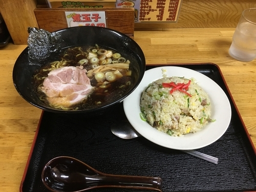 「醤油ラーメン 炒飯セット」@ラーメン拳の写真