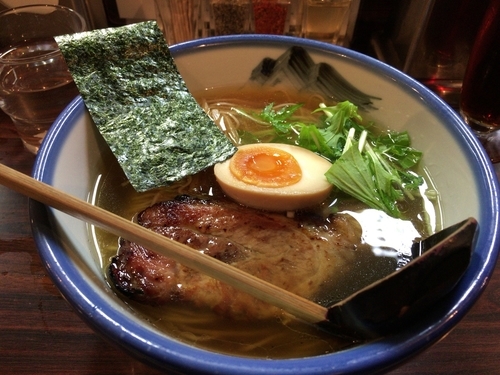 「塩ラーメン（淡麗）＋ビール」@AFURI 恵比寿の写真
