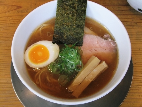 「丸鶏中華そば（800円）」@らぁ麺 めん奏心の写真