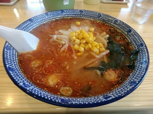 「酸辣麺(並盛・180g)700円→0円」@手打ちラーメン 本丸の写真