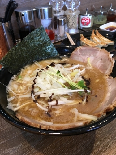 「白湯チャーシュー麺」@らーめん流星の写真
