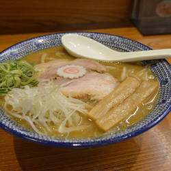 味噌ラーメン中盛り