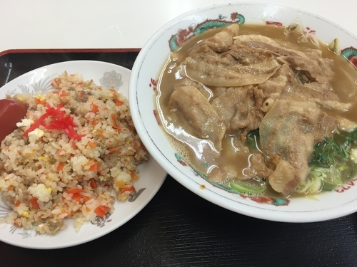 「中華そば大肉入り＋焼き飯（小）セット：1130円」@銀座一福の写真